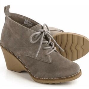 Gray Suede Lace-Up Ankle Boots - White Mountain Wedge Desert Boots